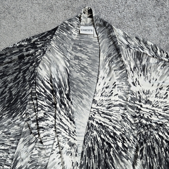 Chico's Gray Neutral Bursts Billie Open Drape Front Lightweight Topper Jacket - Picture 4 of 7